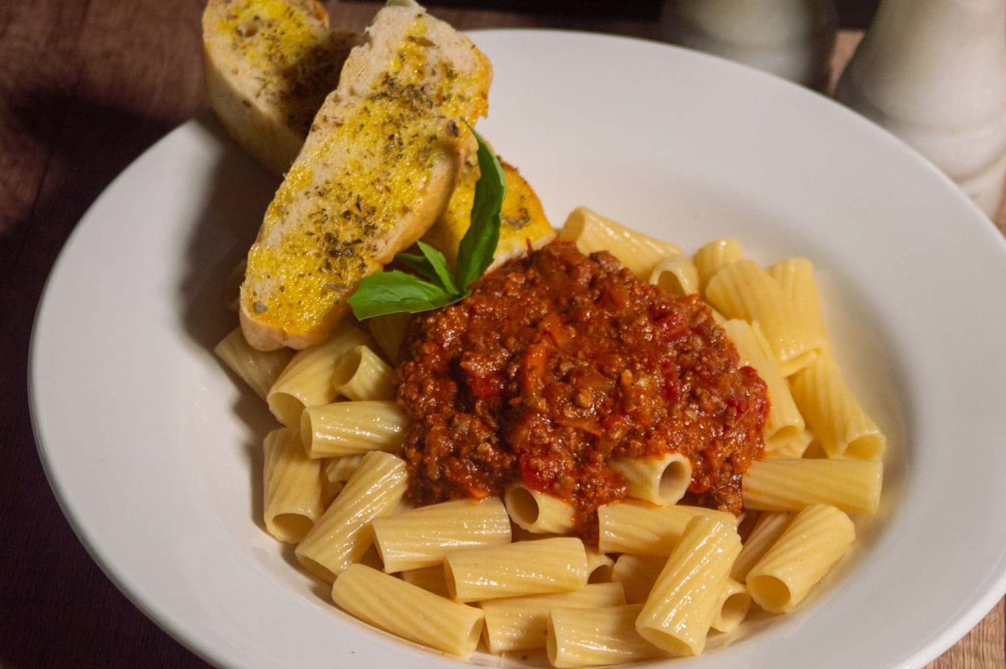 Classic Beef Bolognese & Pasta